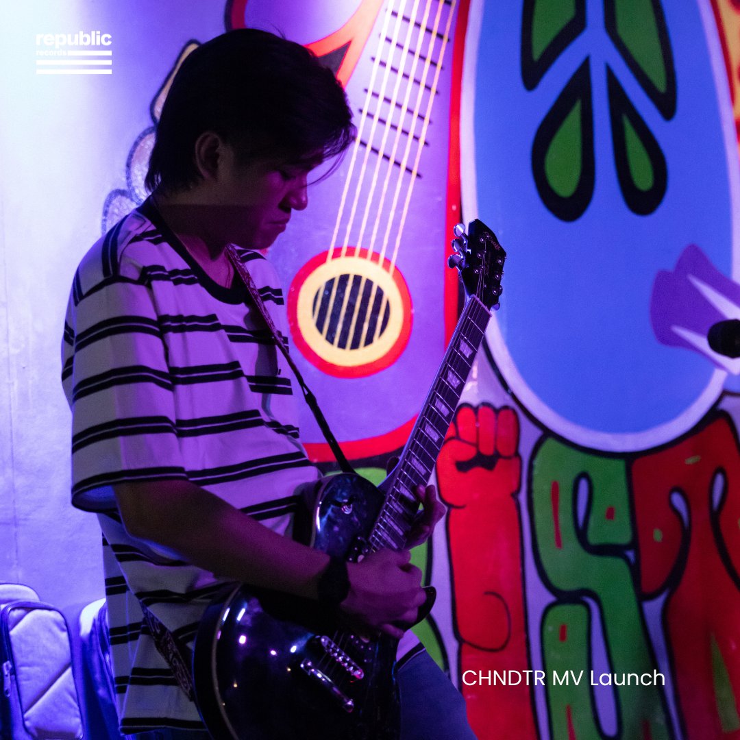 RepublicRec_PH's tweet photo. some snippets from @CHNDTR's MV Launch last March 18 at 70's Bistro πΈ
#CHNDTR @Timdionela
πΈ: thebigpaophoto https://t.co/jUlemFTLrD