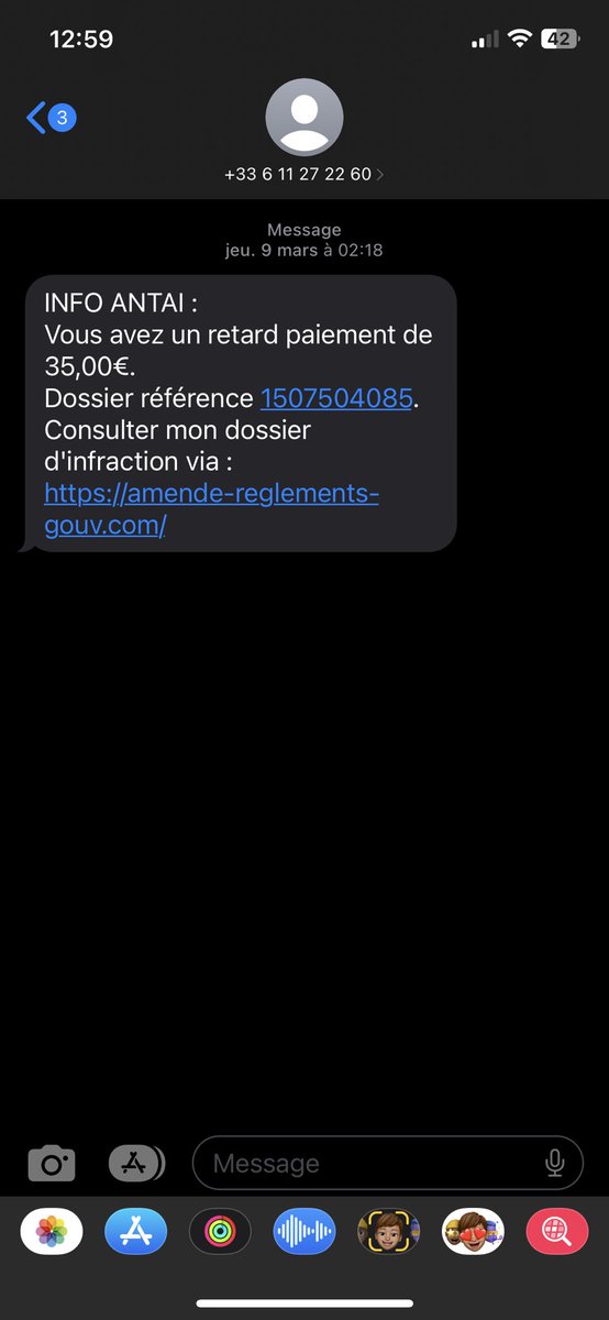 antho_gdu's tweet photo. @SDarniere @SignalArnaques @Chronopost J’ai reçu le même sa devient lourd sérieux https://t.co/aTDKELCDcV
