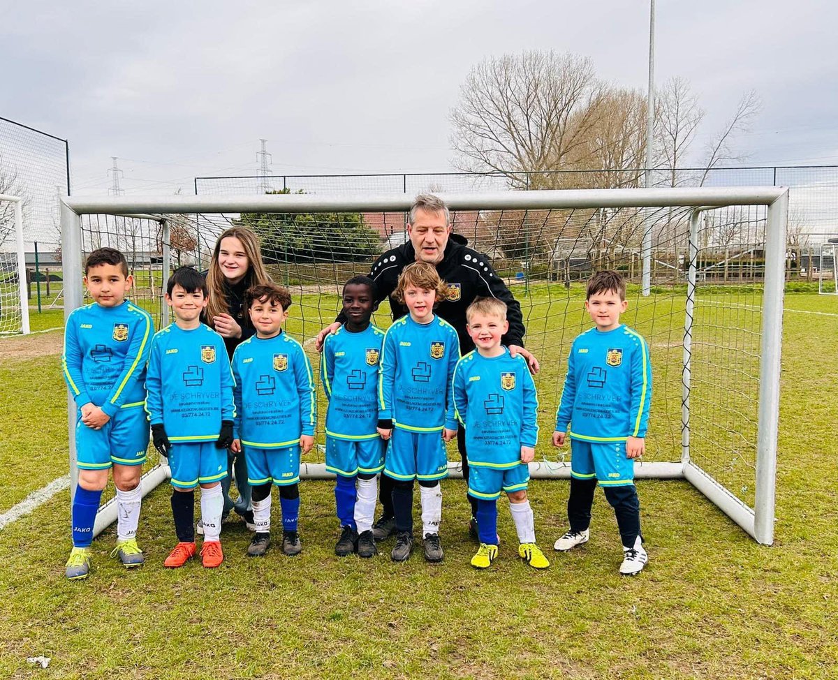KSK_Beveren's tweet photo. 🧦 our youth academy played with two different socks this weekend to support World Down Syndrome Day!

🫶 https://t.co/KIwX9dX30O