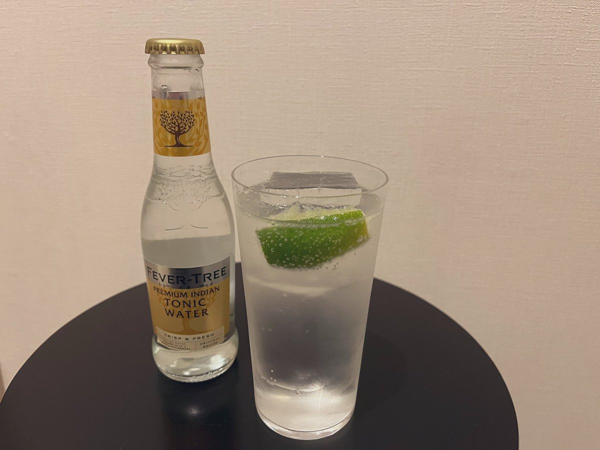 Syoma1988's tweet photo. 行きつけのやまやに在庫復活！

やっぱりフィーバーツリーだ！

最高のトニックウォーターです☺️ https://t.co/7o4gLq2zOS