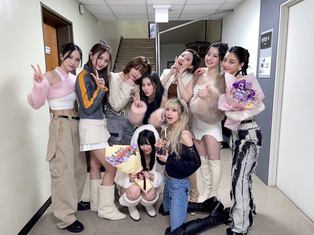 0104omoti's tweet photo. #TWICE  #ONCEさんと繋がりたい  #TWICE好きな人と繋がりたい  #ミナペン   #ミナペンと繋がりたい 
1位おめでとう〜㊗️🎉おやすみなさい💤🤍 https://t.co/RkalnCIiiq