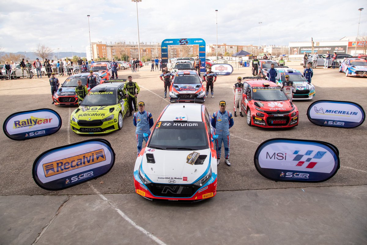 SuperCER_RFEDA's tweet photo. Todo a punto para que arranque la acción de un @SuperCER_RFEDA con un cartel de pilotos, equipos y marcas inmejorable.

¡¡¡Que comience el espectáculo!!!

#SuperCER 🇪🇸 https://t.co/nRUZoOraWn