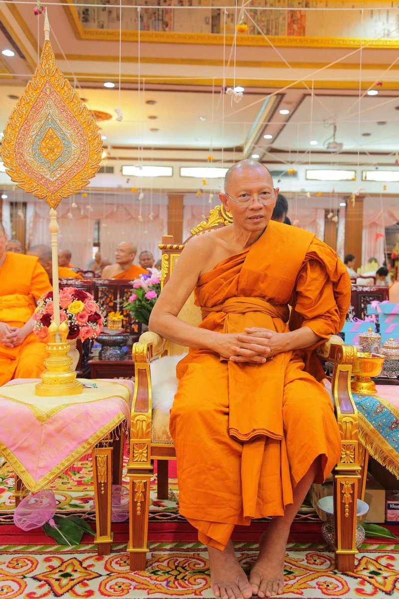 Thai Monks tweet media