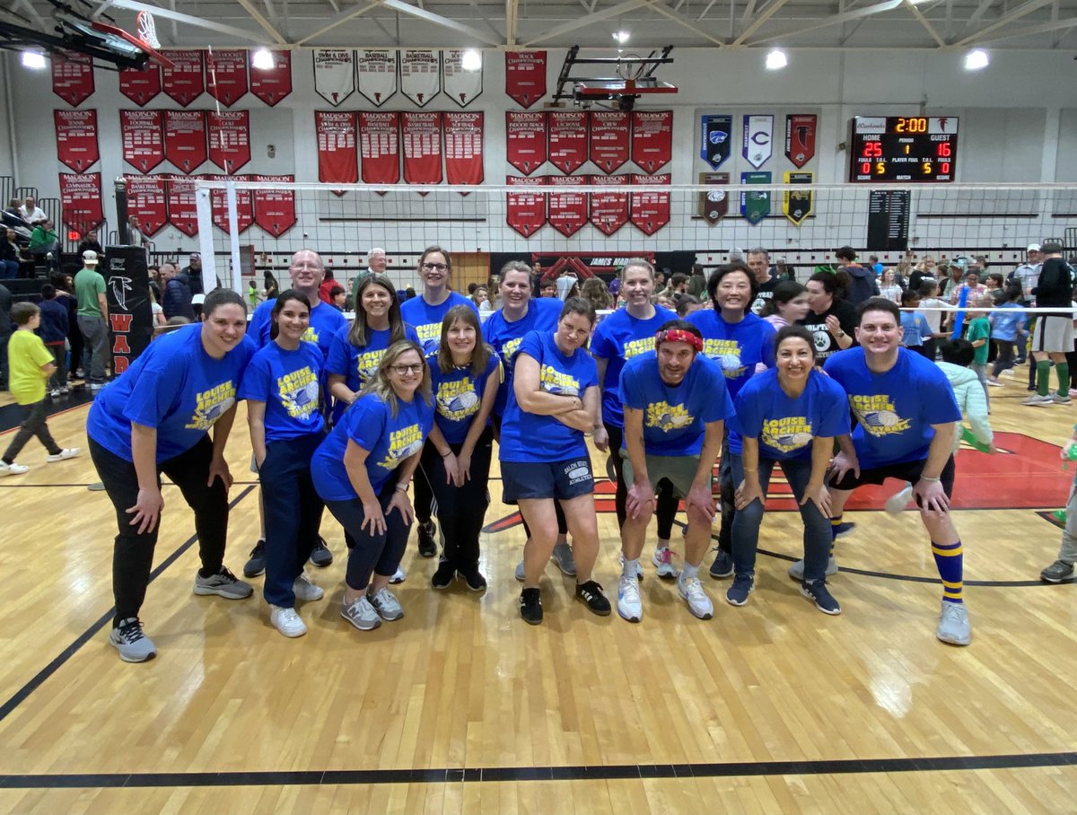 LouiseArcherES's tweet photo. Thanks to everyone that came to support our staff volleyball game last night! It was a fun evening of friendly competition! 💙☀️💛 https://t.co/Jgd3EEXHiq