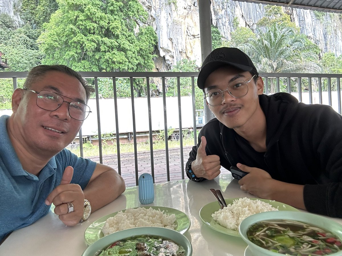 ArifKB9's tweet photo. Watak berbeza tapi berjaya👍 https://t.co/Yl7WurJcfs