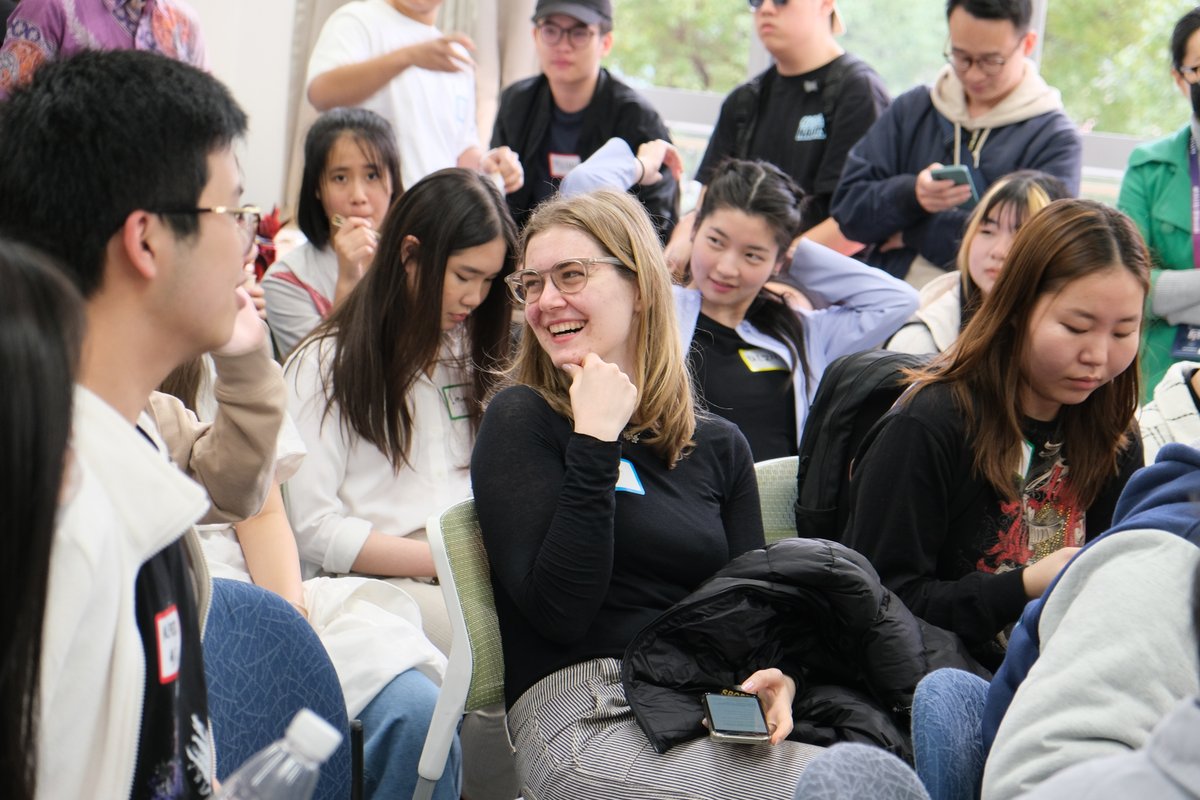 XJTLU's tweet photo. XJTLUers from around the world 🌍 gather while immersing themselves in the beauty of Chinese culture 💜 🇨🇳
#ReunionVibes #ChineseActivities #Internationalstudents #studyabroad #China #Suzhou #xjtluers #peopleofxjtlu #FriendshipKnowsNoBorders https://t.co/LhVXfoWHfV