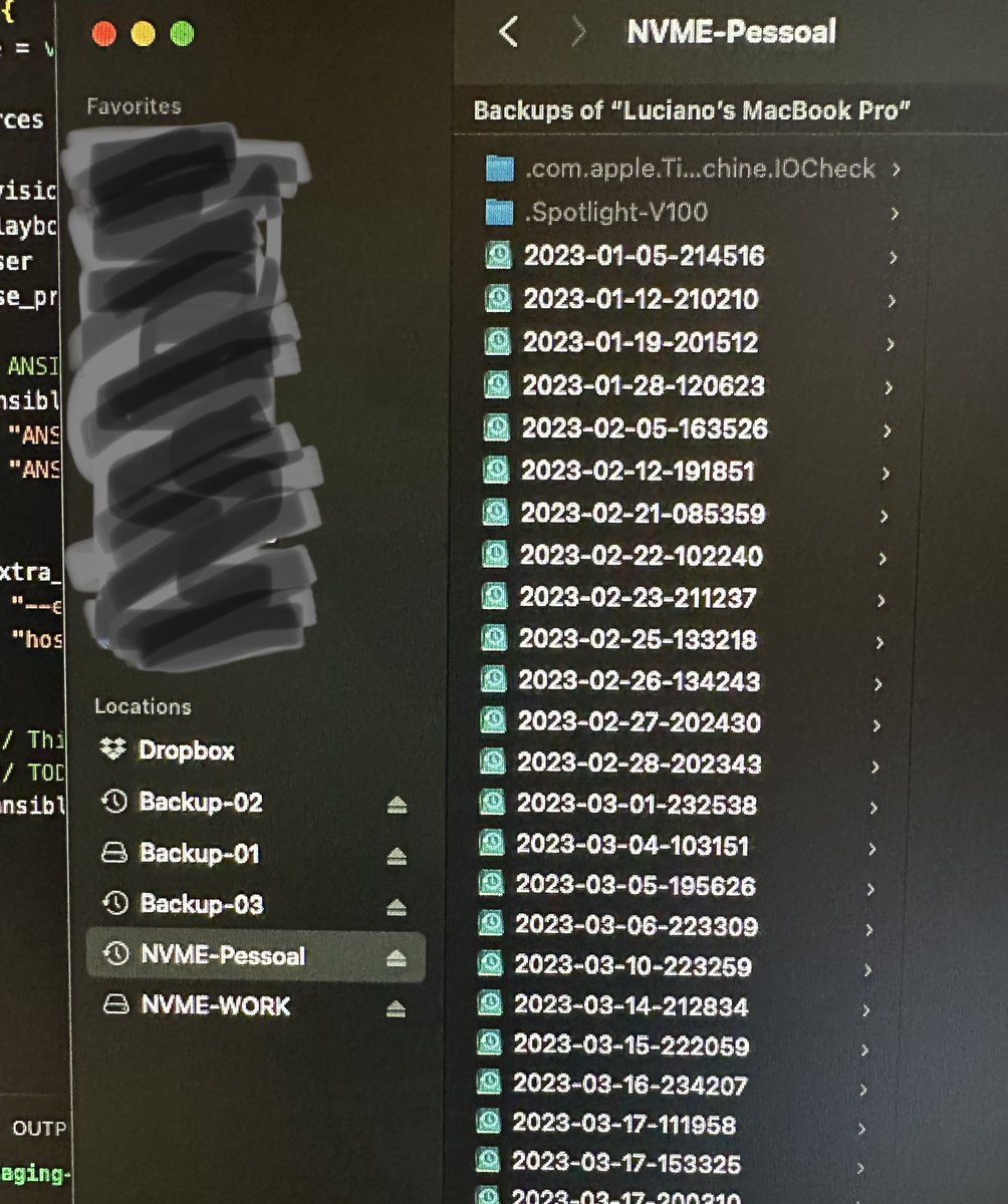 thecodemaster's tweet image. Backupsssss! 😅 #TimeMachine