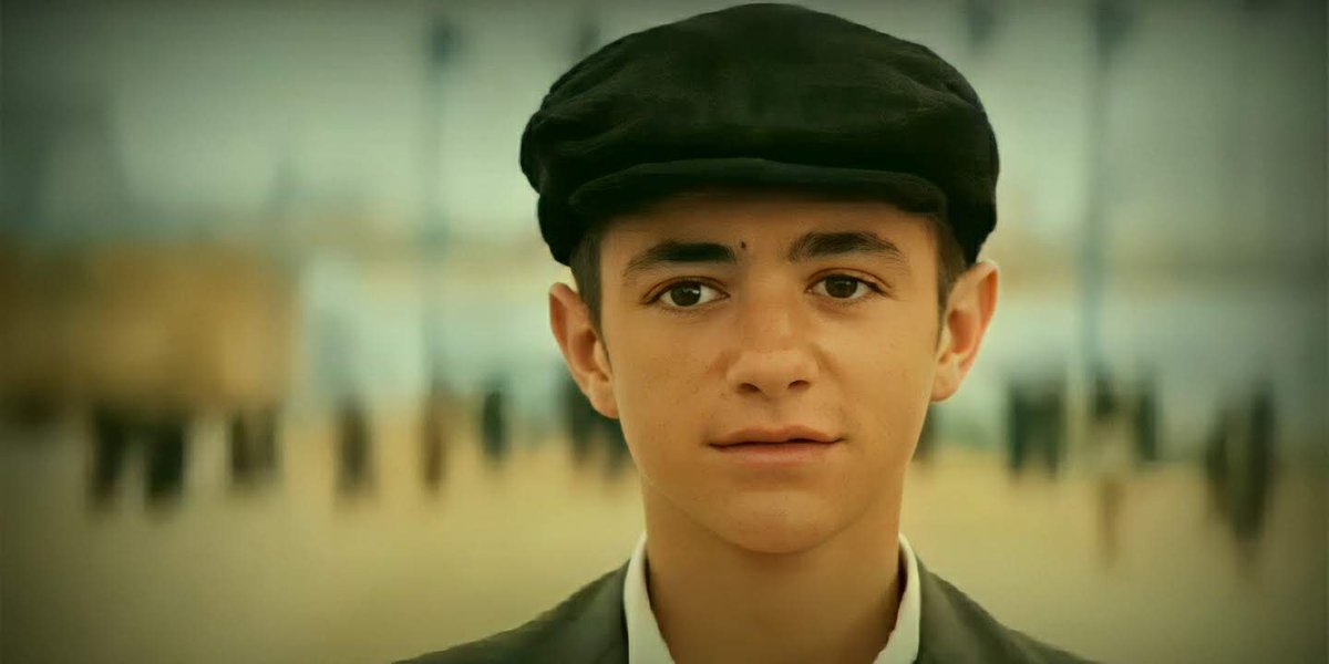 RevueDeBeaute's tweet photo. Time has passed, and I loved many women. And as they've held me close, and asked if I will remember them, I've said, Yes, I will remember you. But the only one I've never forgotten is the one who never asked.

🎬 Malèna (2000) Dir. Giuseppe Tornatore. https://t.co/tFfSyrod26