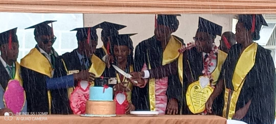 OfficialMubs's tweet photo. Graduands from @MUBSAruaCampus  gathered at their campus to attend the #MUBS16thGrad ceremony online. https://t.co/b2AfkG7OfQ