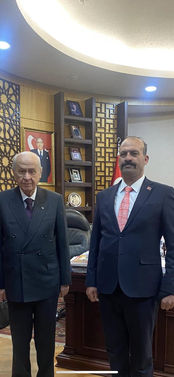 MuharremCecen's tweet photo. MENSUBU OLMAKTAN GURUR DUYDUĞUM MİLLİYETÇİ HAREKET PARTİSİNDEN 28.DÖNEM IĞDIR MİLLETVEKİLİ ADAY ADAYI OLDUM TÜM GÖNÜL DOSTLARIMLA PAYLAŞMAKTAN ONUR DUYARIM 
RABBİM HAYIRLARA VESİLE ETSİN https://t.co/tWmiqvA9dd
