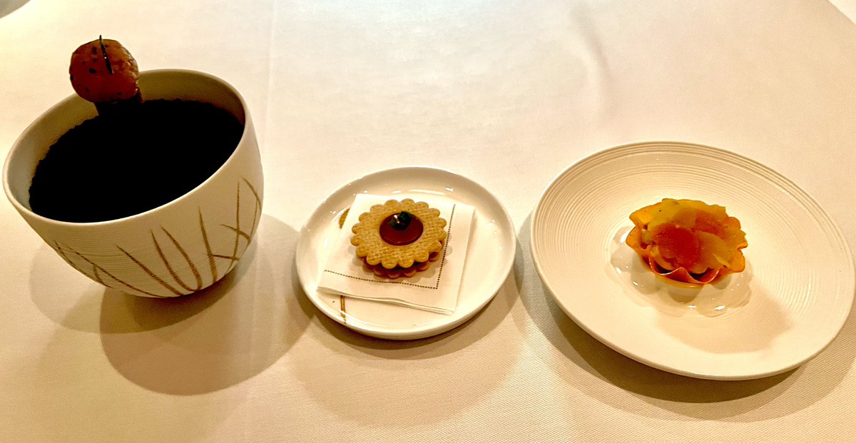 supercarcircle's tweet image. Supercar Circle Michelin Fine Dining March 2023, Chelsea #supercarcirclelion #michelinstar #thefivefields #supercarcircle #supercarinnercircle #finedining