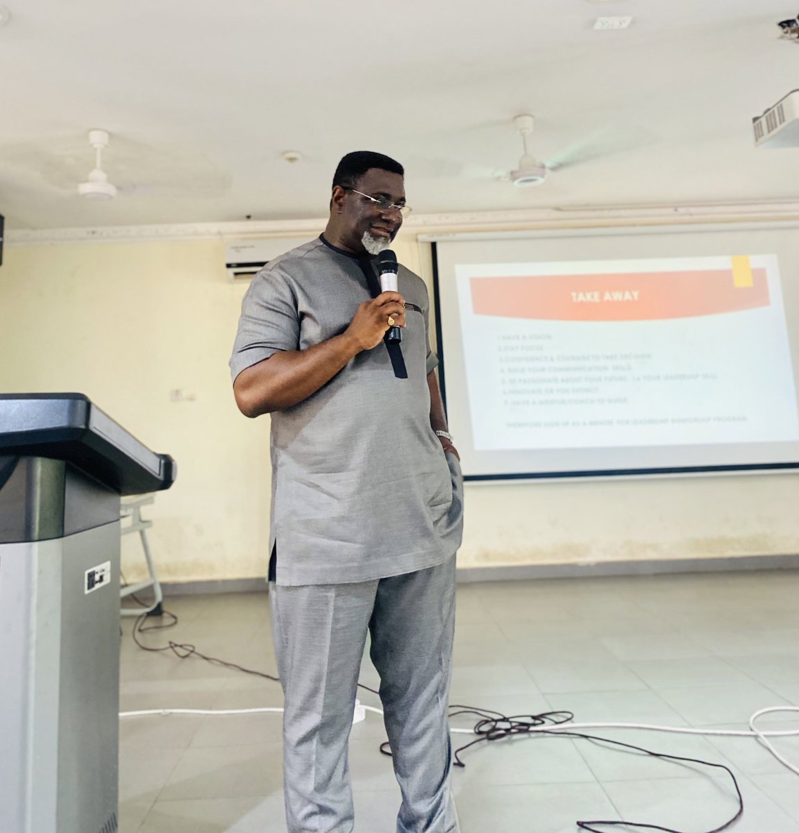canarsa_knust's tweet photo. “Your ability to influence first of all yourself, and then other people, makes you a leader” ~ Hon. Andy Osei Okrah

#Leadershipmentorship https://t.co/MhfCUwbPvi