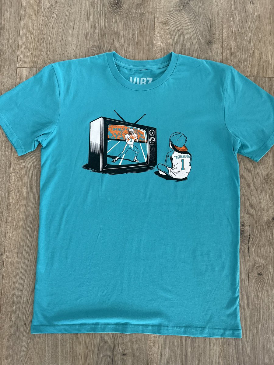 VIBZMIAMI's tweet photo. FINS FAM 👀👀👀

NEW DROP IS 🆙

IDOLS (VP) is available now ‼️🚨

RETWEET 📣
COMMENT 🗣️&amp;
FOLLOW US 🤝🏽

WE’ll PICK ONE WINNER TO SEND OUR NEWEST FOR FREE SUNDAY NIGHT!! 😆 https://t.co/ZnY9imDyh9