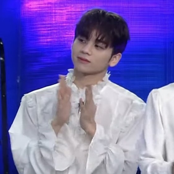 Vinci so pogi
#HORI7ONCanSeeYourVoice
