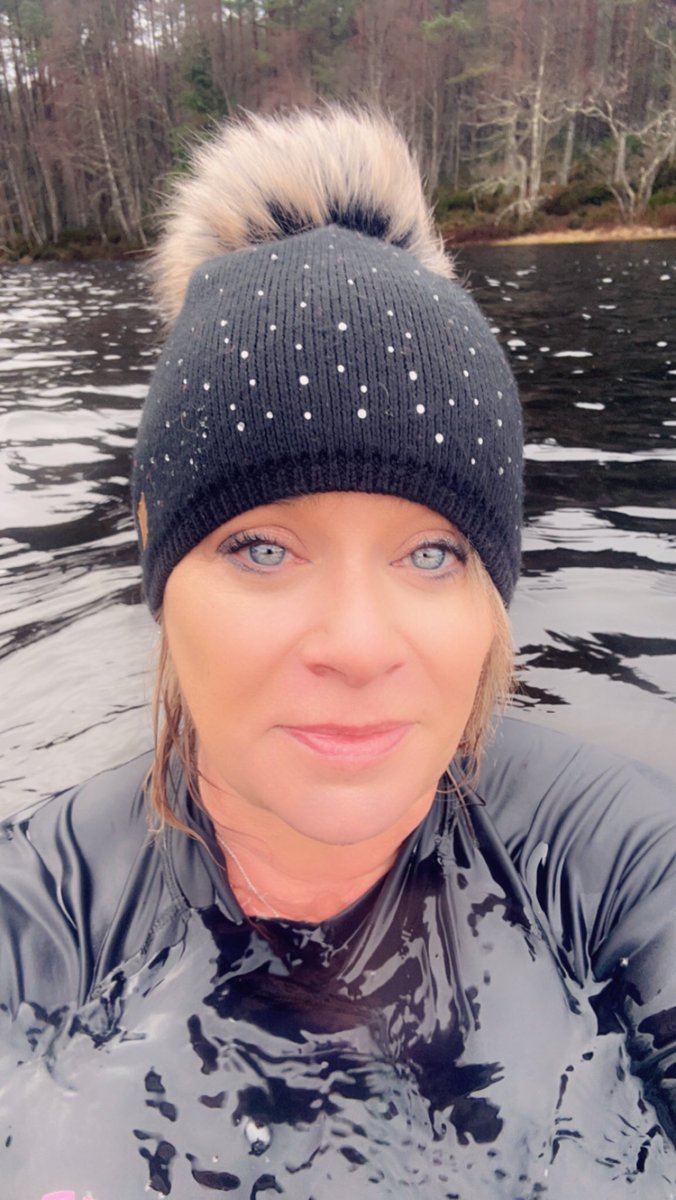 Day 18 Dook a day for <a href="/asthmalungscot/">Asthma + Lung UK Scotland</a> <a href="/asthmalunguk/">Asthma + Lung UK</a> <a href="/LynnMamaBear1/">Lynn MacDonald-Matheson</a> Breath is life ❤️🫁💪🏼 justgiving.com/page/corinne-c…