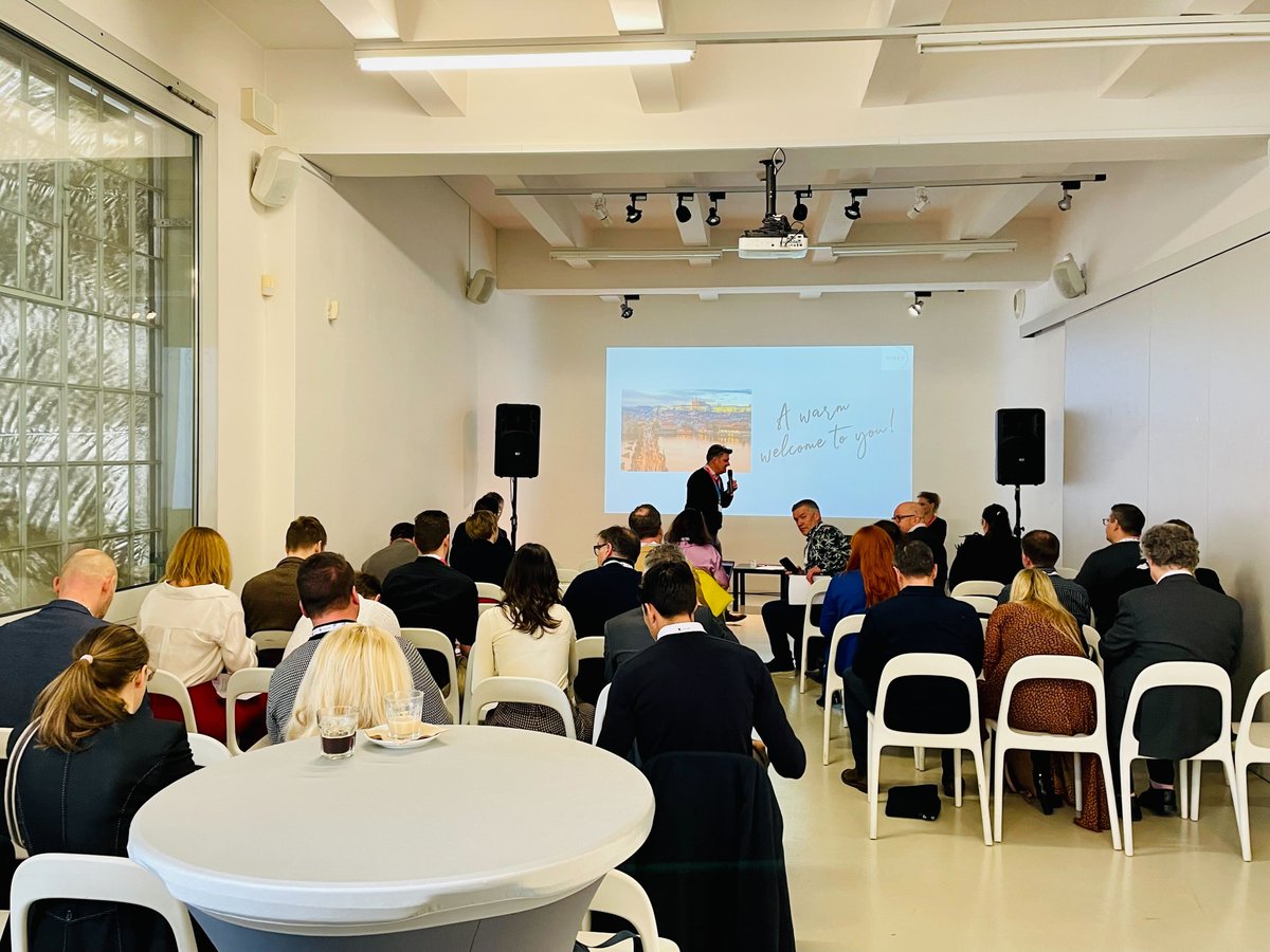 pressrelations tweet media