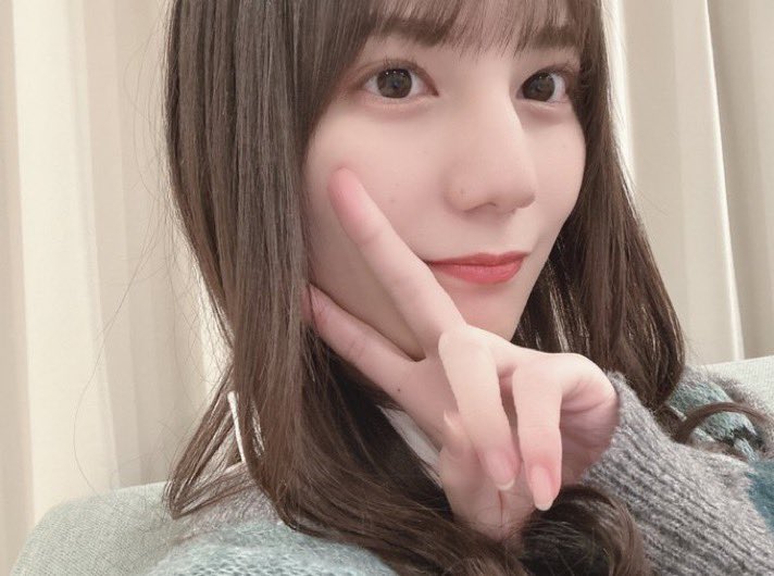 naoarchive's tweet photo. 『暖かさが先をいけば寒さが恋しくなり、突如訪れた寒さに嫌気がさしてしまうこの現象は解かせぬものだけど、それはそれでいいだろう、気まぐれな自由さに心を許してみようかなって…そう思ったけど、やっぱりやめにします。ｻﾑｲﾉﾔﾀﾞ。でも冬が好き。』

#小坂菜緒 #日向坂46 https://t.co/RPtcSwDUOd