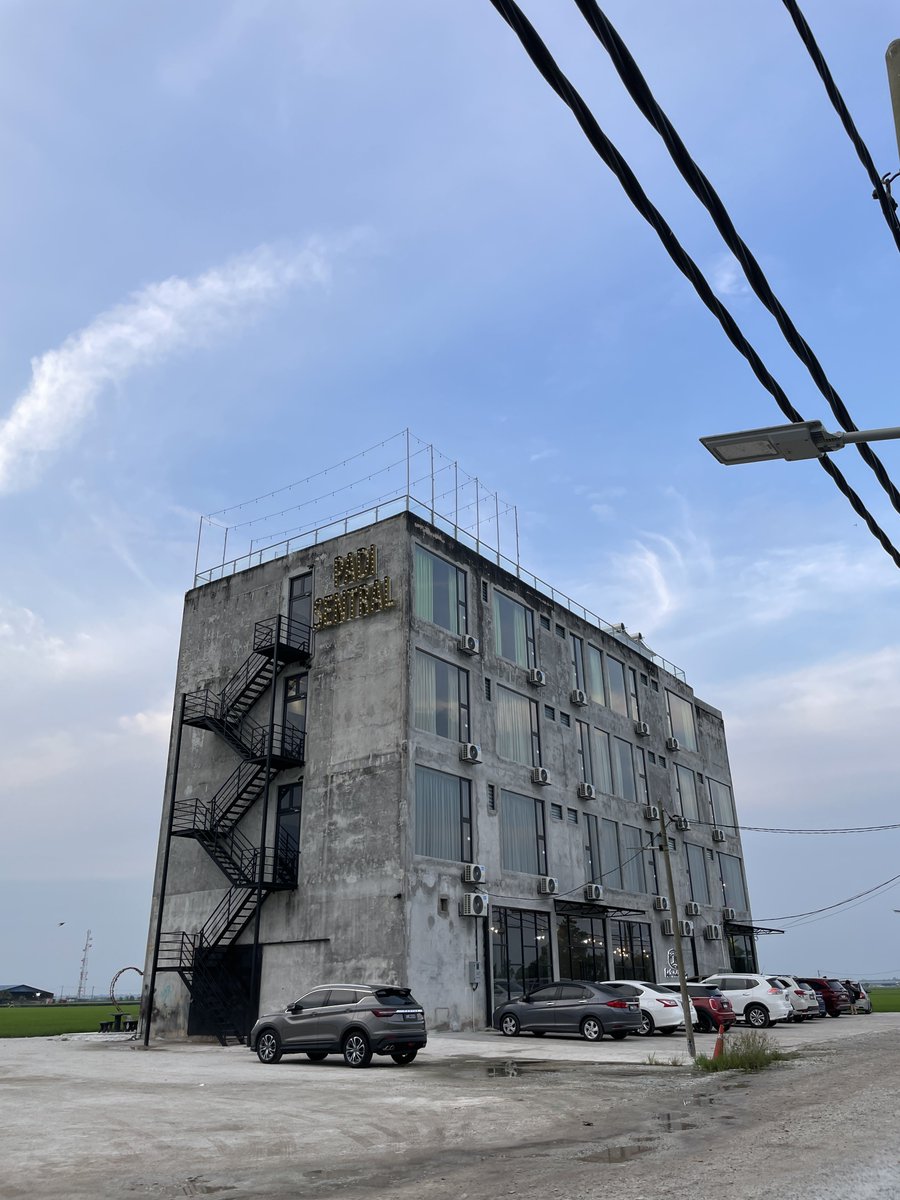 Aus Meshi tweet media