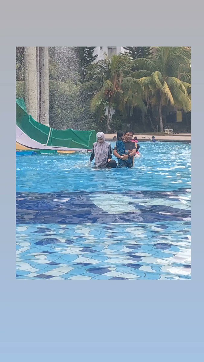 edania's tweet photo. Enjoy habis-habisan before start school this Monday 🥰 https://t.co/6jQ0dyaLbQ