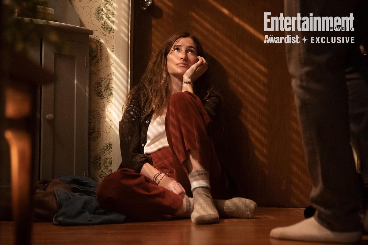 kathrynhahncom's tweet photo. #KathrynHahn on playing a character who is 'going through it' in Tiny Beautiful Things
https://t.co/P3KKCmHrNU https://t.co/II2ypTrrFL