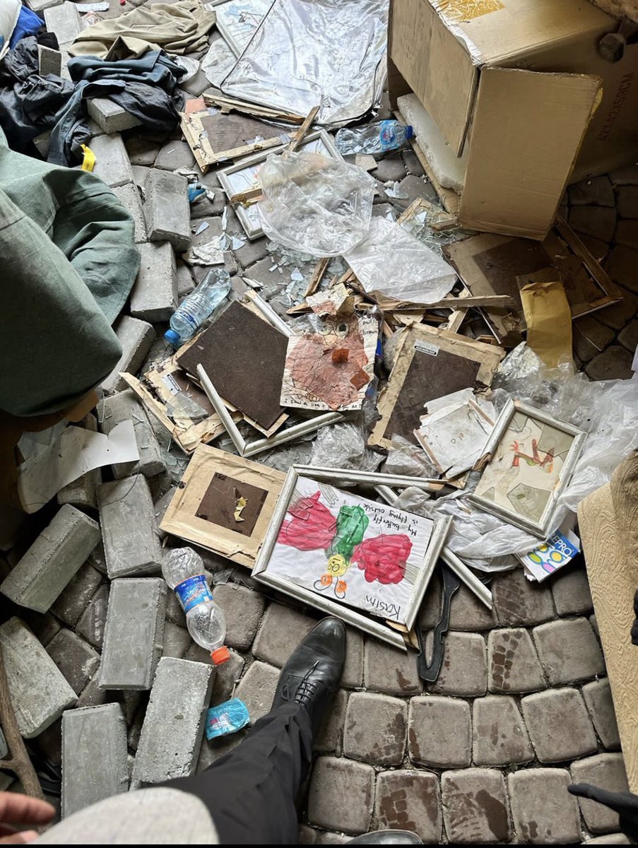 Khan’s children drawing smashed by the police at Zaman Park, Lhr. #ImranKhan