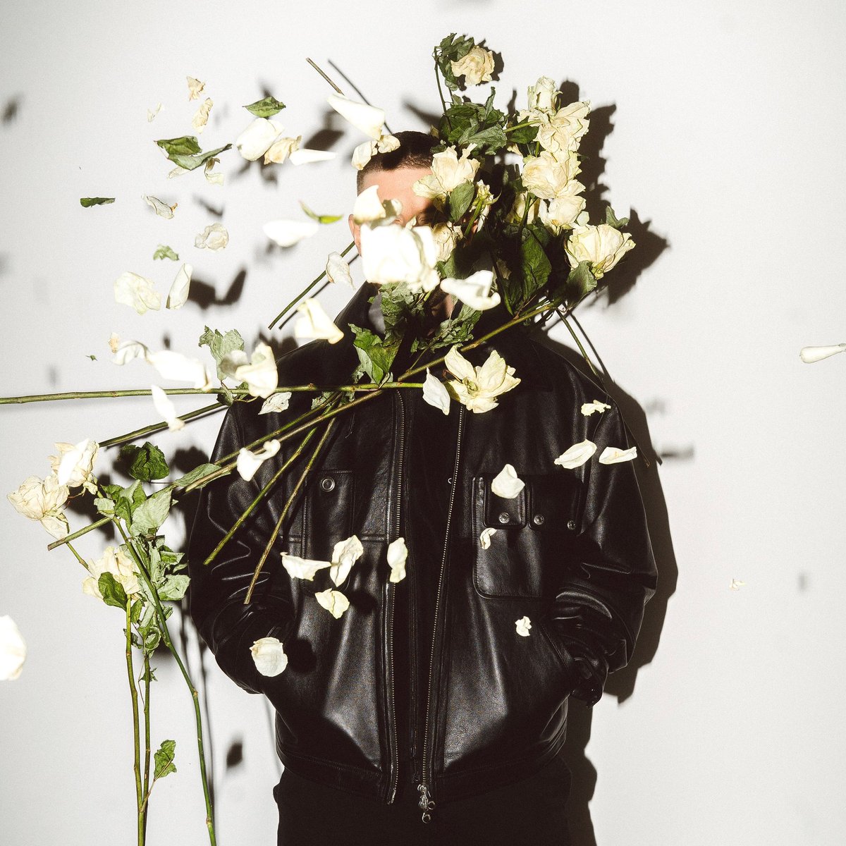 hellyeaholson's tweet image. Olson - Eins noch [Official Video] youtu.be/AMs4PWFF--8