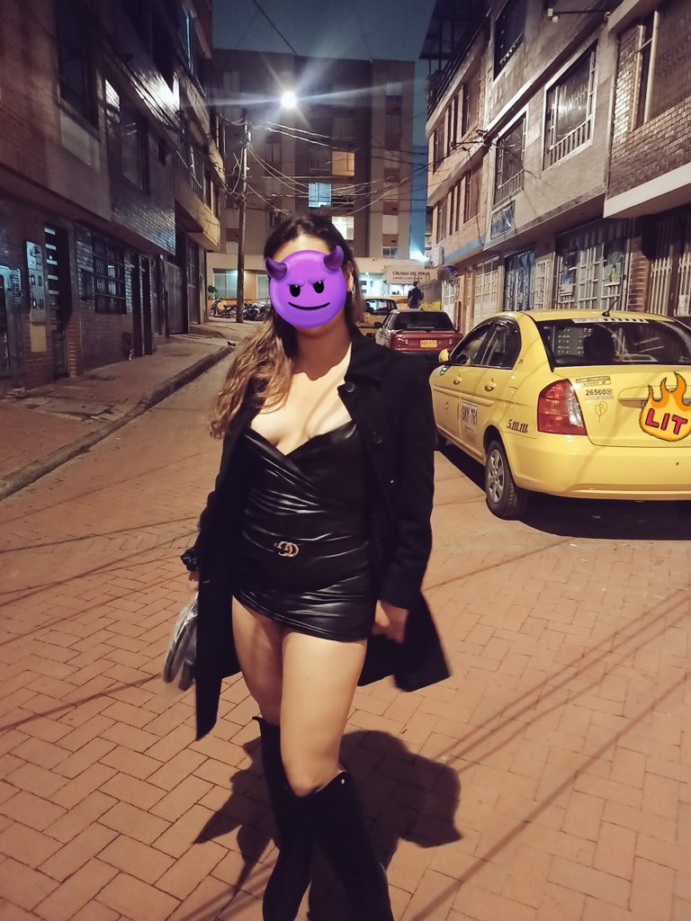 Anoche me sentí demasiado Bichota,  ¿Ustedes que opinan?.

Estuve con tres deliciosos hombres, regalenos muchos retwits, corazones y síganos en <a href="/parejabogjoven/">Diego&Estefa 20K🍍</a> para subir cositas ricas de está noche 😈🔥🔥 #putiesposá #SwingerBogotá #Hotwife #SwingerColombia #SeductorasTEAM ♥️🔄