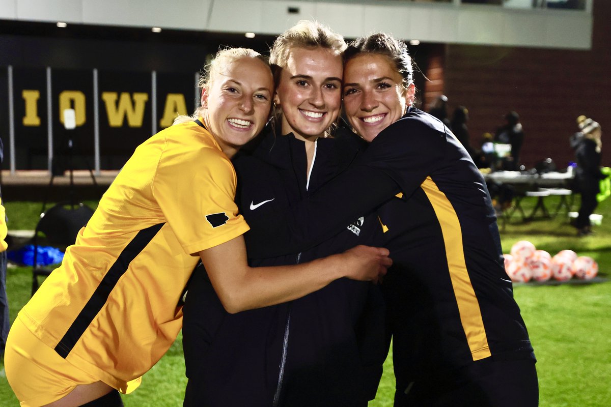 Hawkeye Soccer tweet media