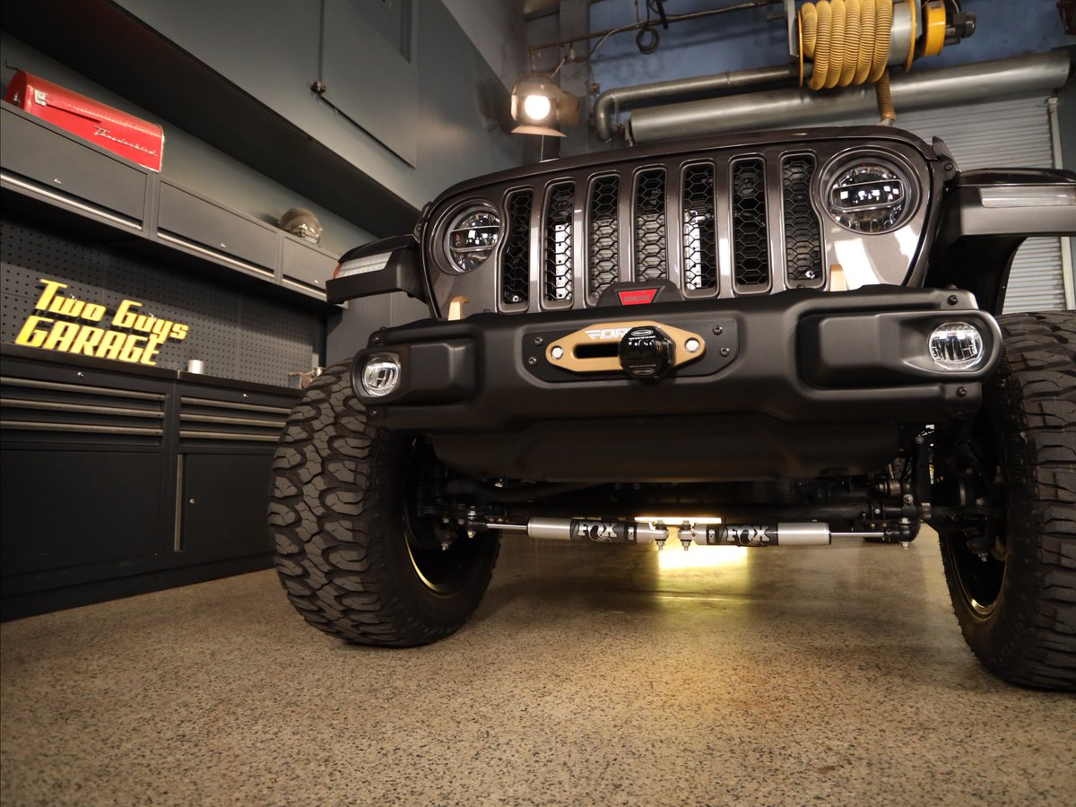 Two Guys Garage tweet media