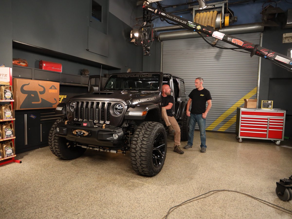 Two Guys Garage tweet media