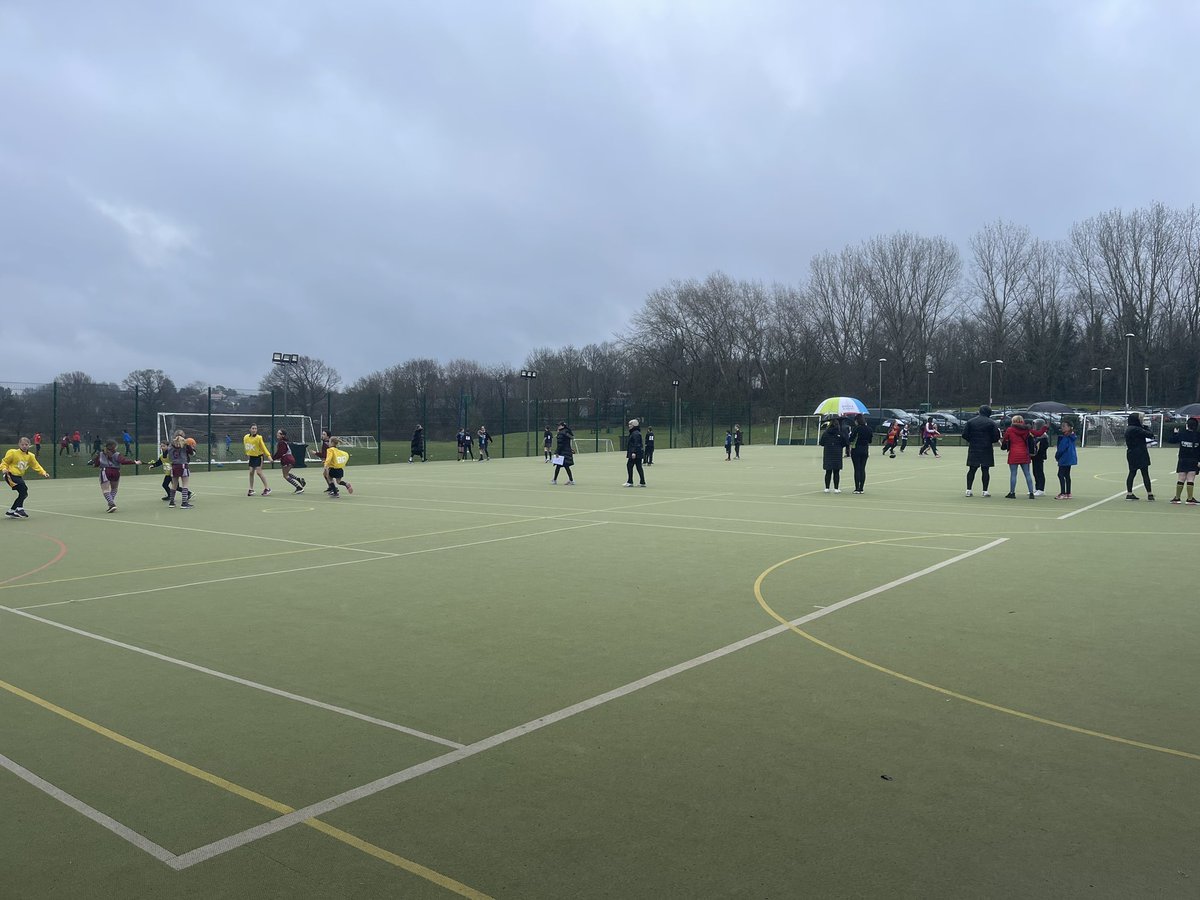 strange_sports's tweet photo. District Netball &amp; Football @KnoleSport : the rain didn’t stop 12 netball teams &amp; 14 football teams playing this morning, well done everyone taking part, showing great team spirit, resilience , determination 💪🏼👏🏼👌🏼tea stalll was very popular @Friends_Valence https://t.co/cdgM58AEfD
