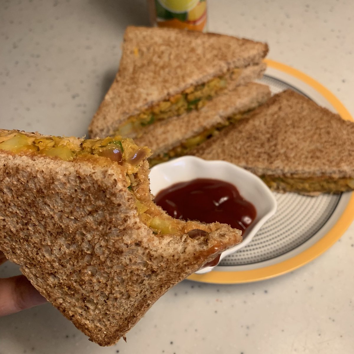 life_n9's tweet photo. Tuna sandwich 🐟
High protein 🥪🍟 . https://t.co/8fEtqsNNQb