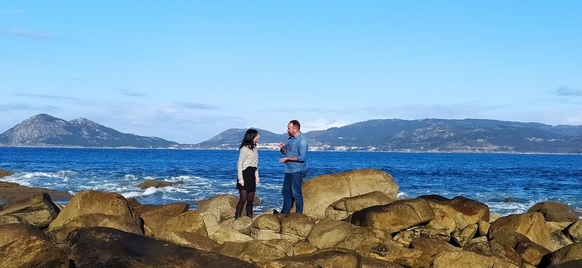 conportodoson's tweet photo. 💙 «Se os océanos tiveran un superheroe ese sería @QueirugaRogelio » 
[@jacobpetrus_tve]
🥰Xa víchedes que tan marabillosas aventuras compartiron Rogelio e @Aunitz❔Con @aquilatierratve de #PortoDoSon para o 🌍 
▶️ https://t.co/cbDLoEYzbj 
#OrgulloSonense 🙌
#PortoDoSon #Queiruga https://t.co/g81Z2Ld7MA