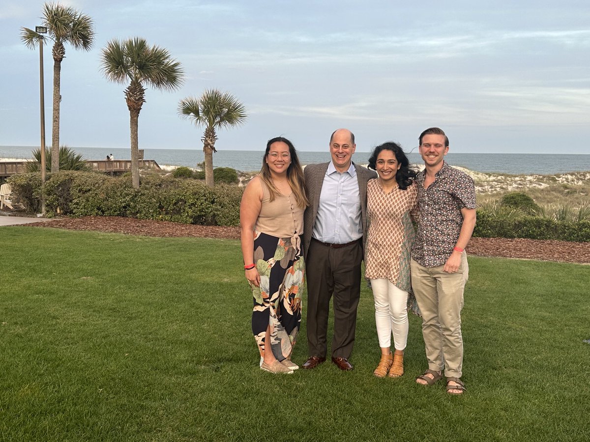 Thanks to ⁦<a href="/SES_AUA/">Southeastern Section</a>⁩ for hosting a wonderful #residentsnightout at #SESAUA2023 against this beautiful background 🌊 ⁦<a href="/chadwmr/">Chad Ritenour</a>⁩ ⁦<a href="/emory_urology/">Emory Urology</a>⁩ ⁦<a href="/alicetchu/">Alice Chu</a>⁩ ⁦<a href="/ercwltn/">Eric Walton</a>⁩