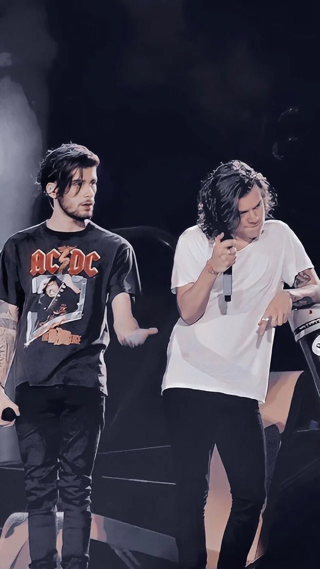 thezarrygallery's tweet photo. “but if i do, it’s you, oh it’s you they add up to and i’m in love with you” - zayn’s last performance with harry and one direction was eight years ago today in hong kong 💔 https://t.co/KynVcVjaI9