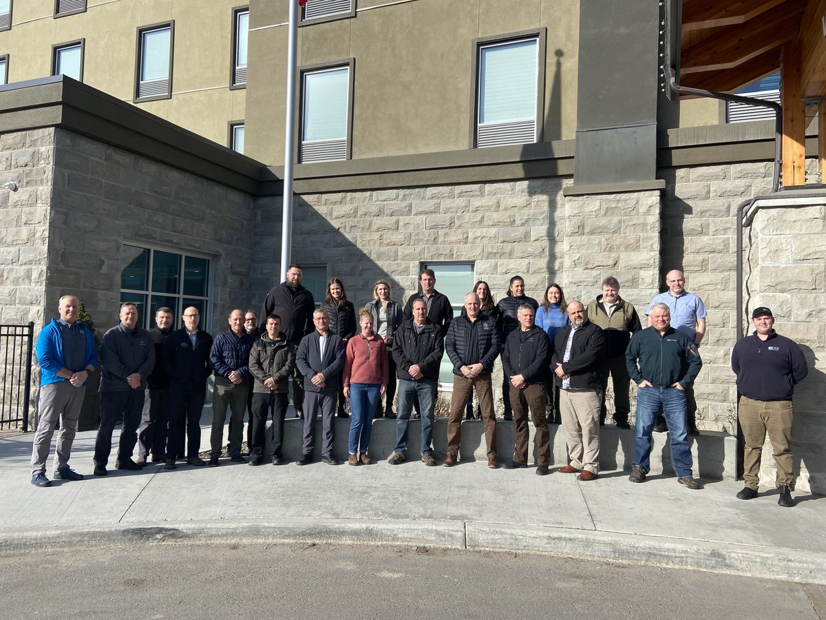 ESIMARK's tweet photo. The @ESI_MG team is back in NB after a great week with the combined #BC teams @_BCCOS Ministry of E&CC Strategy and @FishOceansCAN who are applying the principles of @ICSCanada to Aquatic Invasive Species scenarios. These dedicated pros ensure BC is #SecureResilientCompetitive https://t.co/2YMcXt6NC0