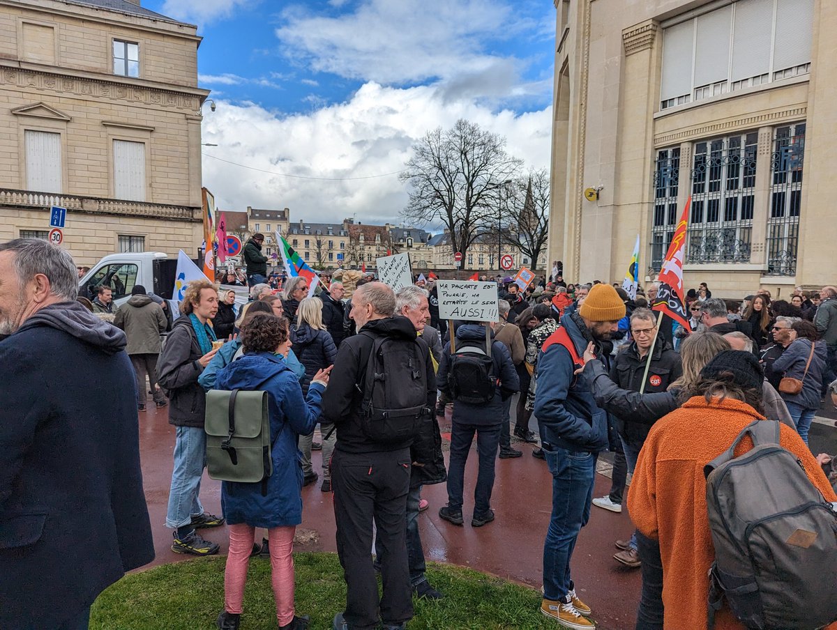bastienrecher's tweet photo. Rassemblement à #Caen contre le 49-3 et la contre-réforme des retraites !
#ReformesDesRetraites 
# https://t.co/gN4YKdyEqx