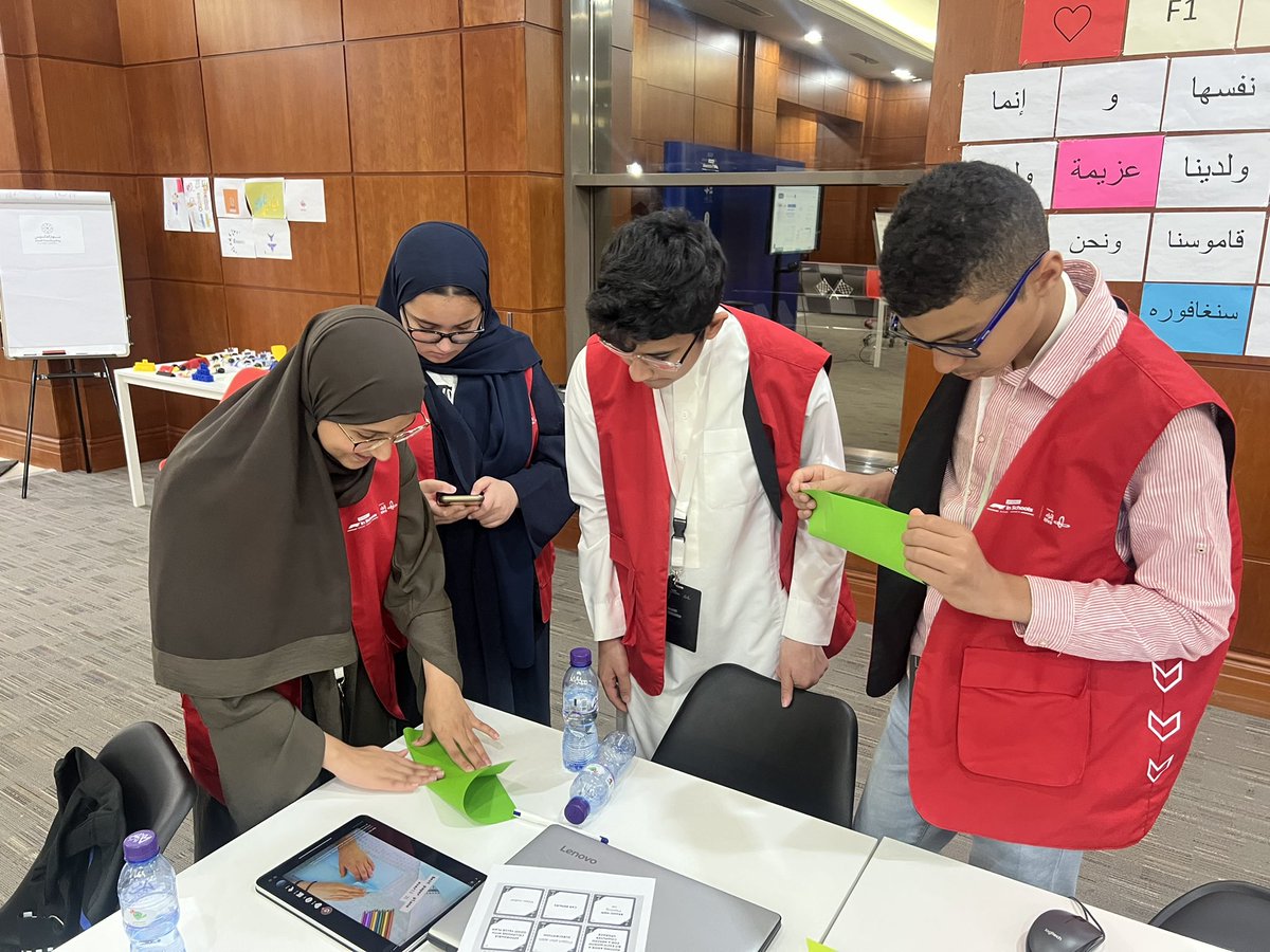 f1_madinah's tweet photo. طموحاتهم تلامس عنان السماء ❤️ https://t.co/DEif03TFQZ
