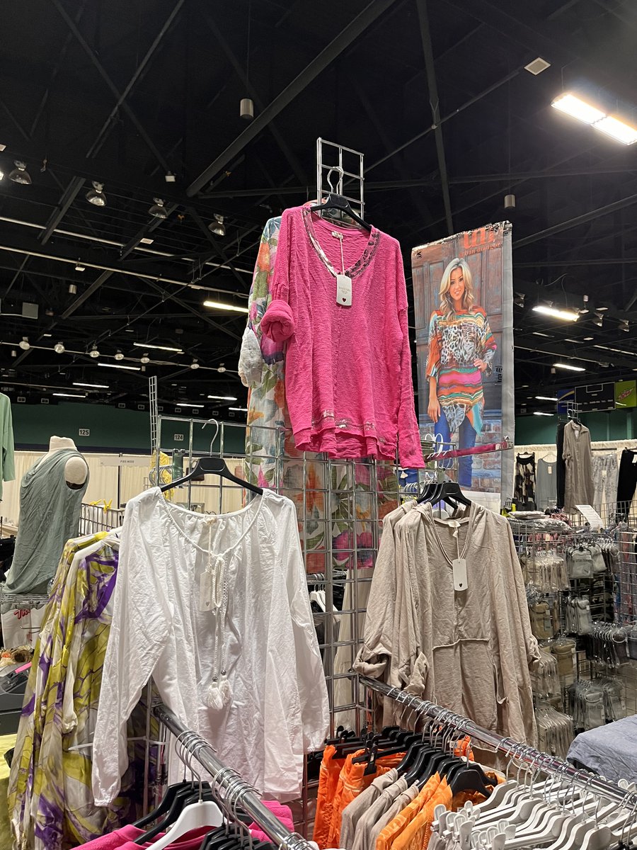 ShowTriangle's tweet image. Great first day to the Spring Market. Visit us today or tomorrow in Greensboro North Carolina for some great merchandise and great deals. gtshows.com

#jewelryshow  #apparelshow