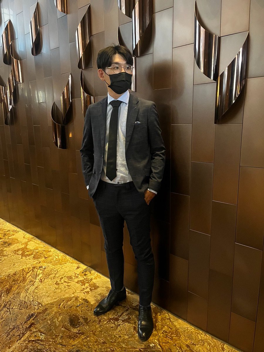 有雙北的西裝男可認識嗎？