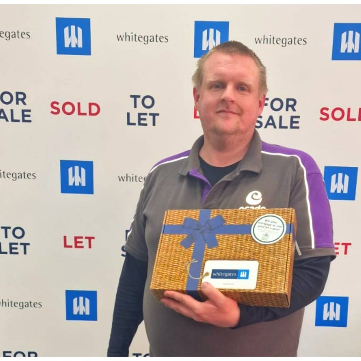 HAPPY NEW HOME STEVEN!!!
Wishing you the Very Best of Luck in your NEW HOME!! Well Done Lettings Team for getting Steven moved in double quick time!!

#Whitegates #Dewsbury #Property #Lettings #LET #No1Agent