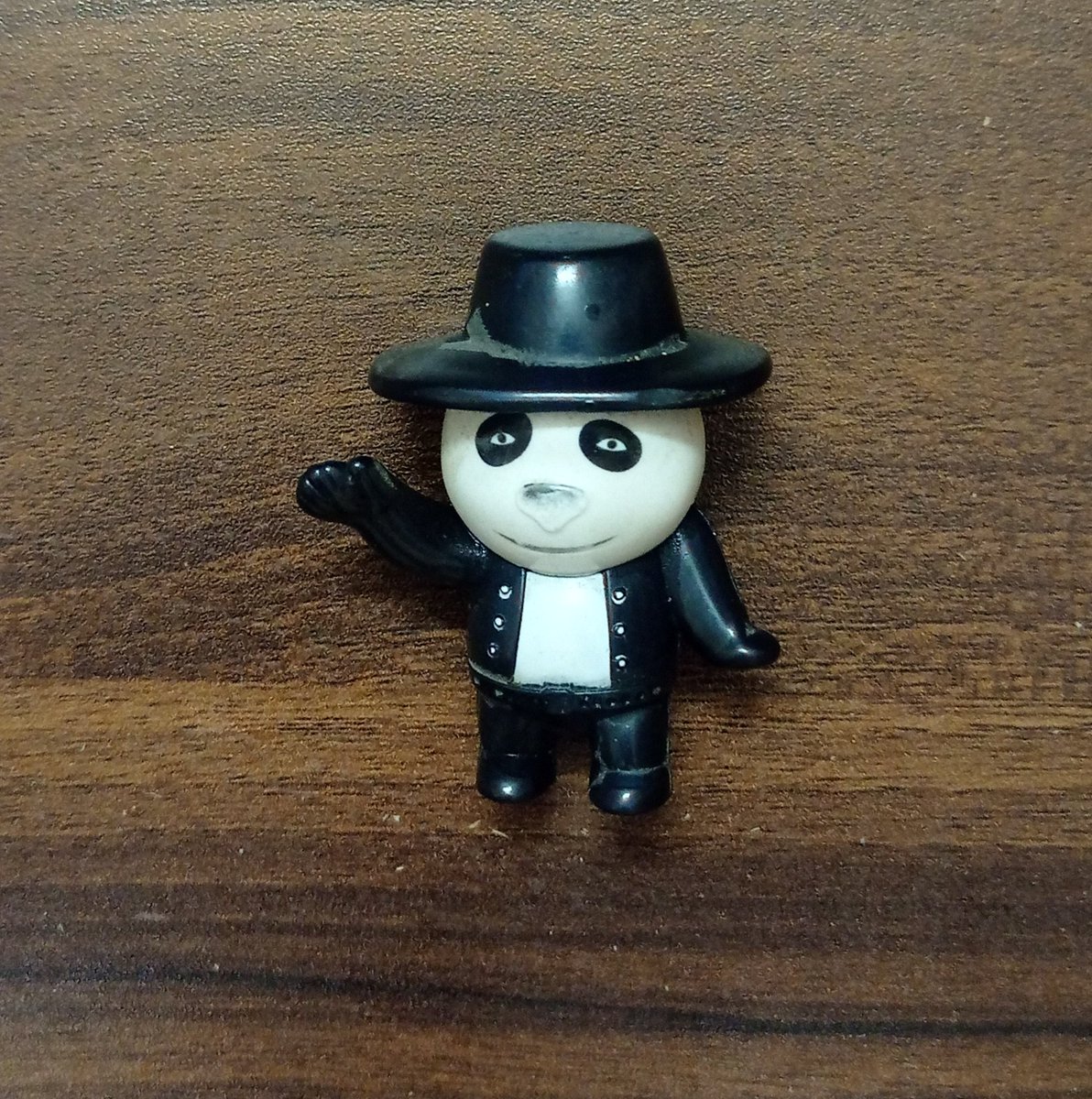 Yash32405229's tweet photo. Look what I have got, A JACKSON PANDA 🐼🐼🐼
GEMS use to gave these back in the days, loved all of them https://t.co/9jXmiURXxW