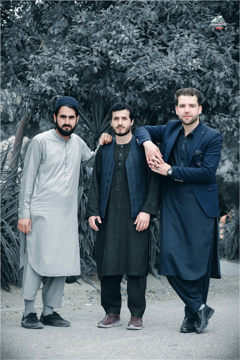 SayedrahimNasr1's tweet image. څنګه یې همیمه په ژور خپګان اخته کړې
مینه به دې دومره هم ژوره نه کوله 😋