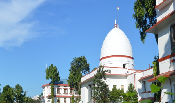 SpeakingLegaly's tweet image. Gauhati HC Grants Declared Foreigner’s Plea For Extension Of Time To Register With FRRO
bitly.ws/BLND
#GauhatiHighCourt #Foreigner #FRRO #eci #CitizenshipAct
@Ashish_sinhaa