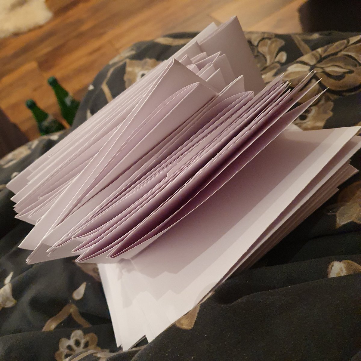 nctinberlin's tweet image. Cutting hearts is in process! We will try everything to make our project work... Also cutting all the hearts by hand💓

If you want to help us preparing check out the link in our bio! 

#NCTDREAM_THEDREAMSHOW2 #Rainbowproject #NCTDreaminBerlin #NCTDREAM #tds2 #tds2inBerlin