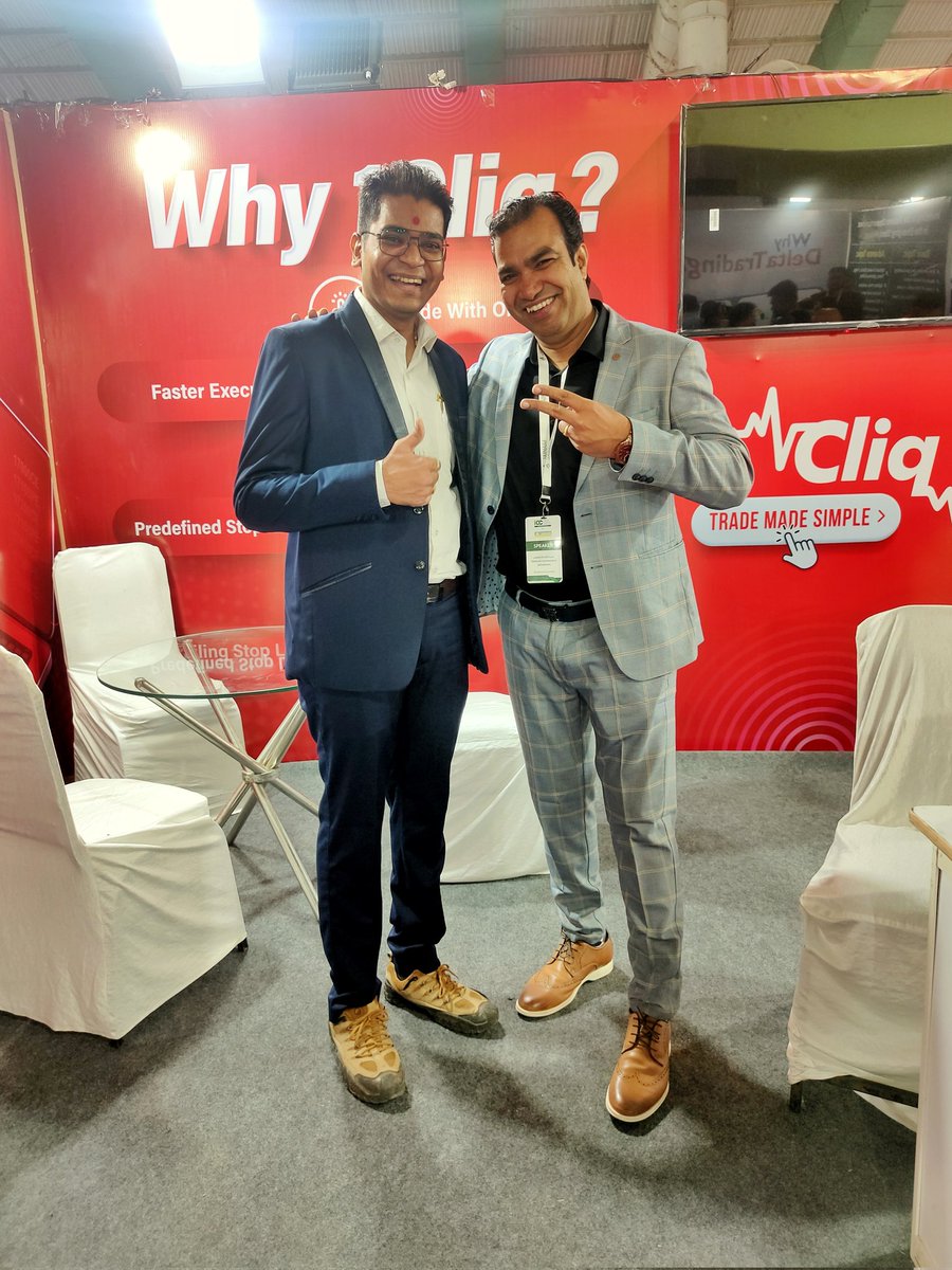 RaviDobariya95's tweet photo. All about Today..
Market Profile & Price Action meets Open Interest..
Feeling great by meet and greet a wonderful Personality, Trader and Mentor, The Siva sir. @Justsiva123 @OiPulse at IOC 4.0 in Surat.
#optionsfuturehai https://t.co/W8pKzjm96H