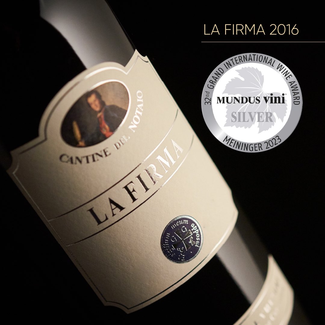 Ancora premi per La Firma 2016 di Cantine del Notaio! 
Da Mundus Vini THE GRAND INTERNATIONAL WINE AWARD  

🇺🇸 More awards for La Firma 2016 by Cantine del Notaio!
From Mundus Vini THE GRAND INTERNATIONAL WINE AWARD

#cantinedelnotaio #aglianicodelvulture