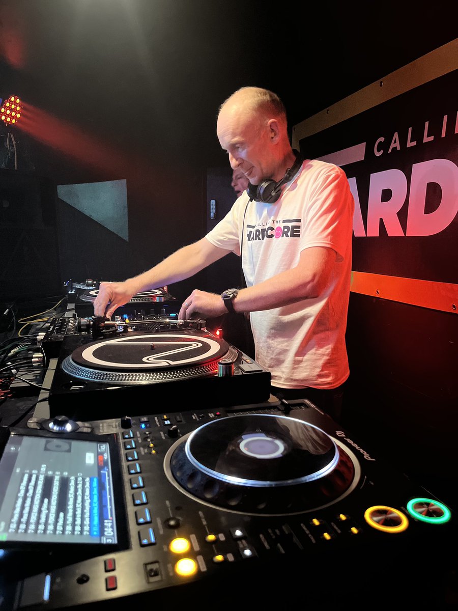 forcemassmotion's tweet image. Just wanna say a massive shout out to everyone who came to #callingthehardcore last Friday, was a proper special night with good friends @TheDjProducer #raveradiorecords #djlunac For those that came you got a special listen to the next 3 EP’s BOOM 💥