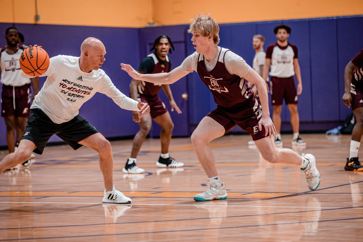 EKUHoops tweet media