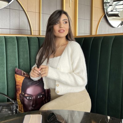 Narmin_hva's tweet photo. #YeniProfilResmi https://t.co/GfVYIVEm05
